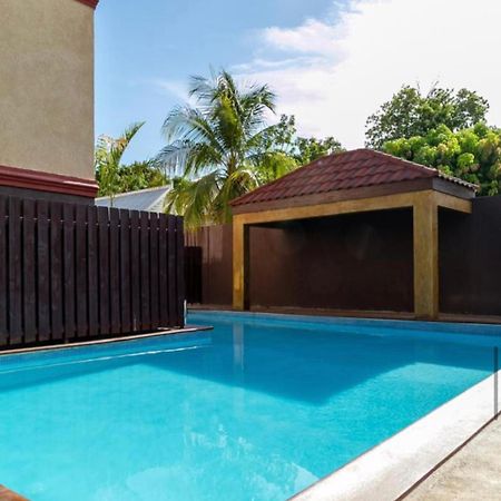 Metcalfe Luxury One Bedroom Suite Kingston Exterior foto